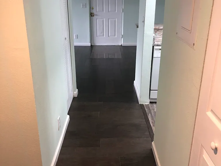 1534 SE Royal Green Cir #F205 — Photo 3