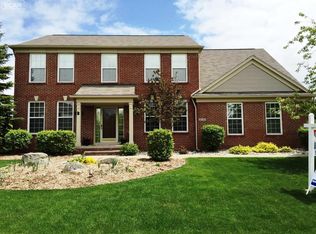 8333 Oxford Ln, Grand Blanc, MI 48439