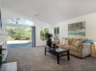 2030 Snapdragon Ln, Alpine, CA 91901