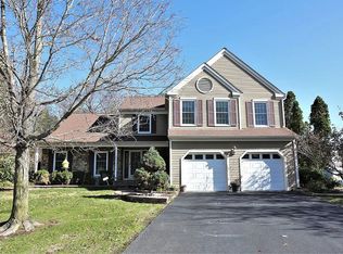 2 Monroe Ct, Plainsboro, NJ 08536