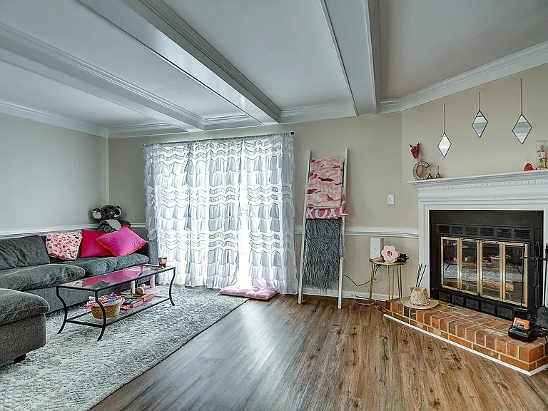 333 San Roman Dr — Photo 15