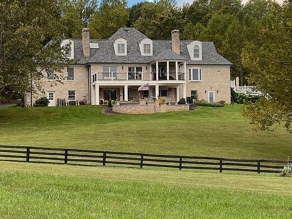 2nd image of 4376 Montreux Rd