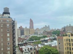 170 W 74th St