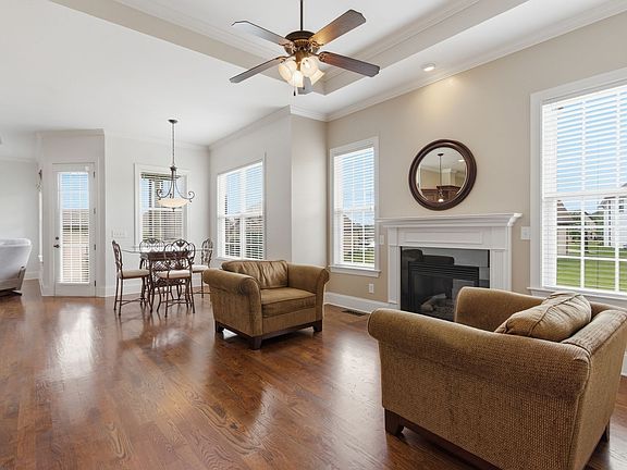 5th image of 2083 Autumn Ridge Way