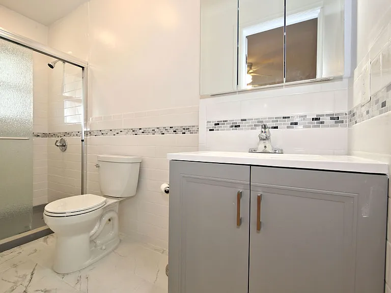 223 S Ridge St #2 — Photo 5
