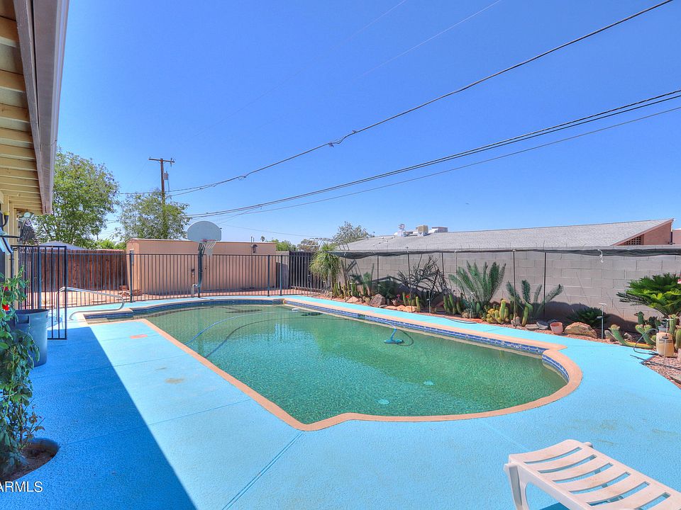 1st image of 730 E MANOR Drive