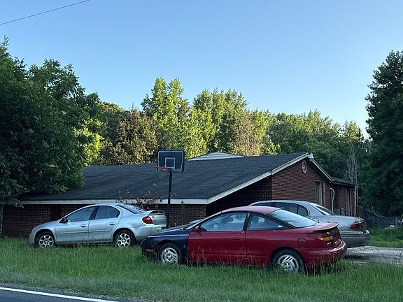 3rd image of 1830 Pearidge Rd
