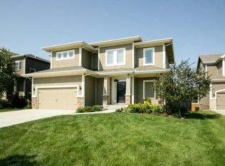 17136 S Bradley Dr, Olathe, KS 66062