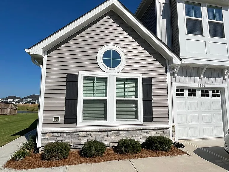 7404 Springwater Dr — Photo 1
