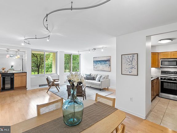2nd image of 604 S Washington Sq APT 114