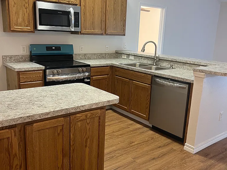 205 Craft St — Photo 2