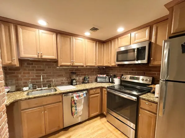 95 Gainsborough St APT 7, Boston, MA 02115
