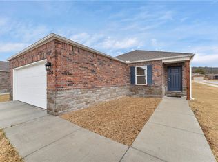 5528 Steamboat Ave, Springdale, AR 72764