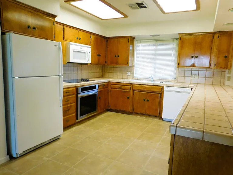 9214 E Belmont Ave — Photo 3