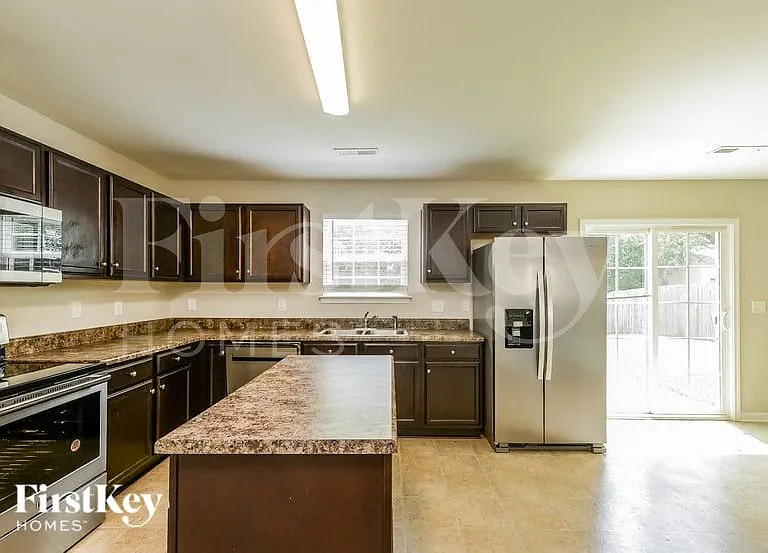 3936 Foliage Dr — Photo 6