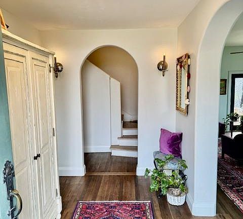 3rd image of 2301 Stratford Ct