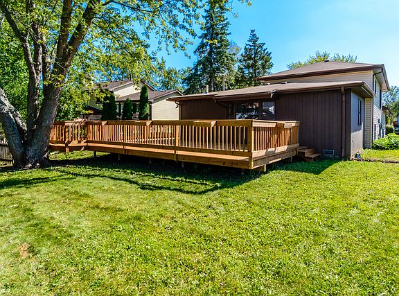 2nd image of 13834 W Sandstone Dr