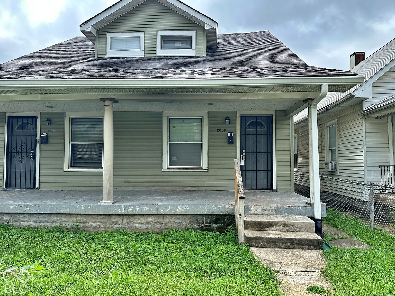2 bed, 2.0 bath, 1113 sqft, $899 — Photo 1