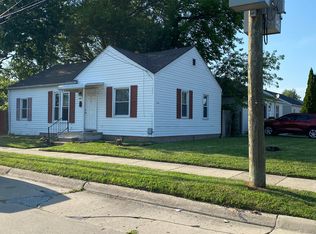 25681 Leach St, Roseville, MI 48066