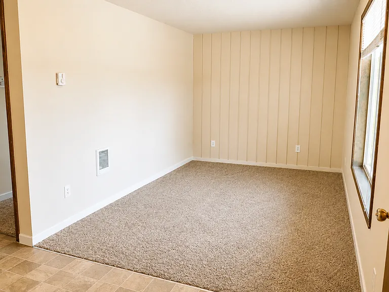 2615 NW Harrison Blvd — Photo 17
