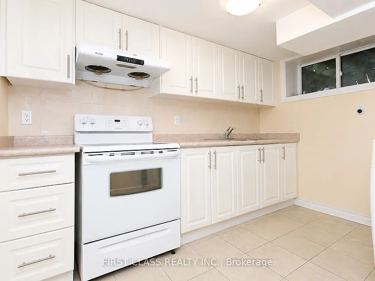 371 Fesserton Rd #BASEMENT — Photo 9