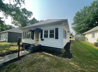 945 Elm St, Clinton, IN 47842