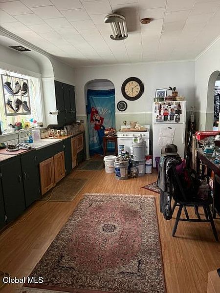5th image of 215 23rd Street