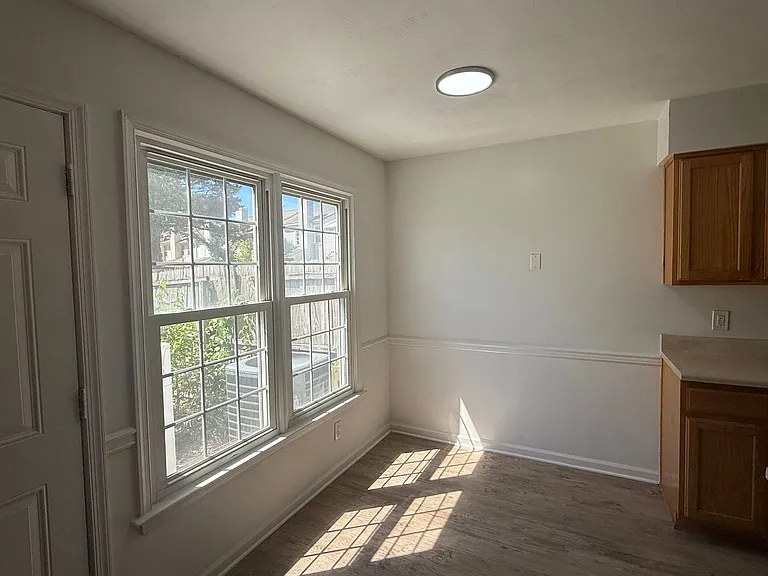 5403 Scholarship Dr — Photo 6