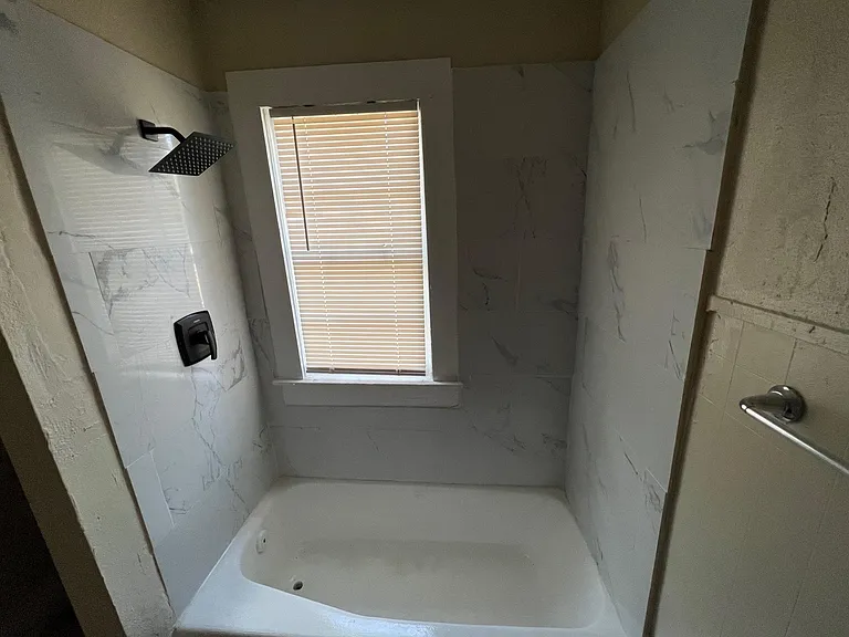 2710 Lenway St — Photo 14