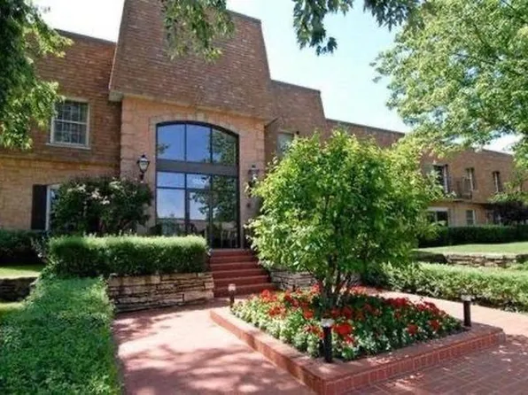 1250 Park Ave W, Highland Park, IL