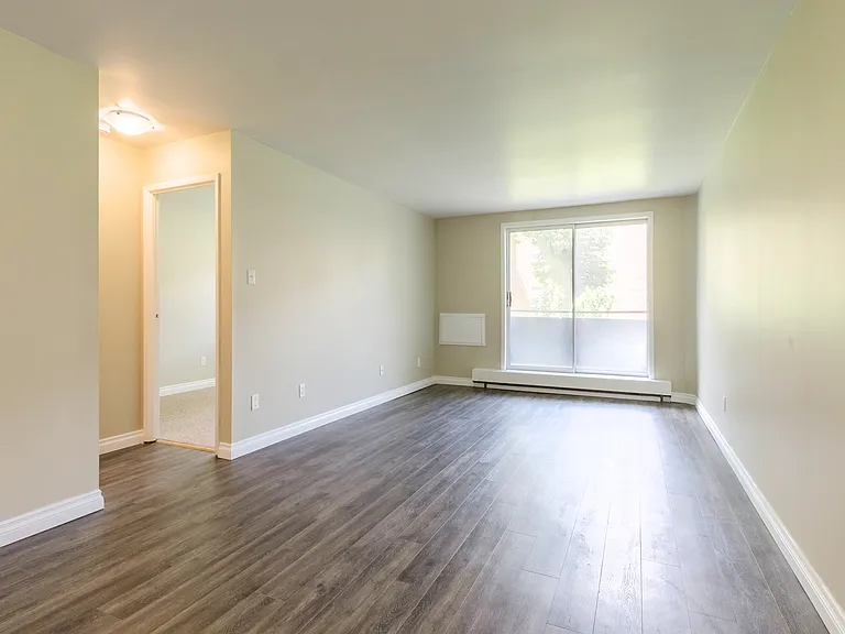 66 Devonshire Ave — Photo 5