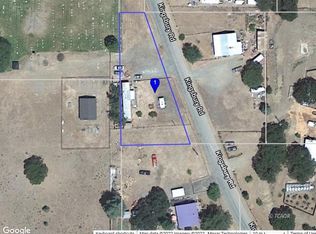 68 Kingsbury Rd, Hayfork, CA 96041