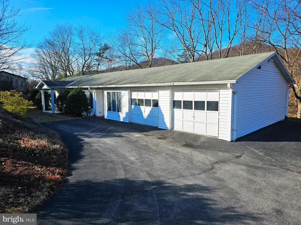 51 Birch Ln, Ridgeley, WV 26753