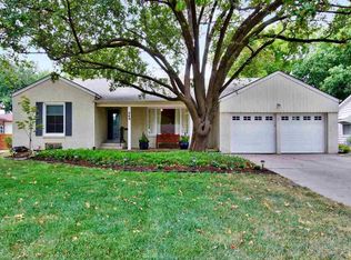 249 S Ridgewood Dr, Wichita, KS 67218