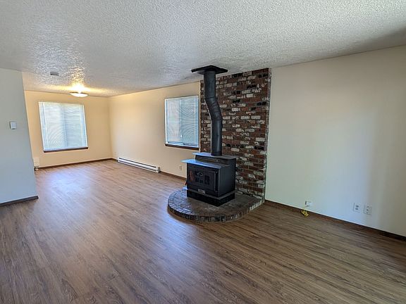 3rd image of 1162 NE 17th Ave