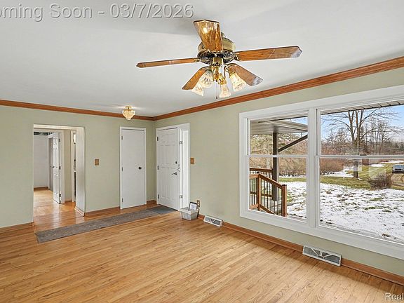 5th image of 5051 Dutcher Rd