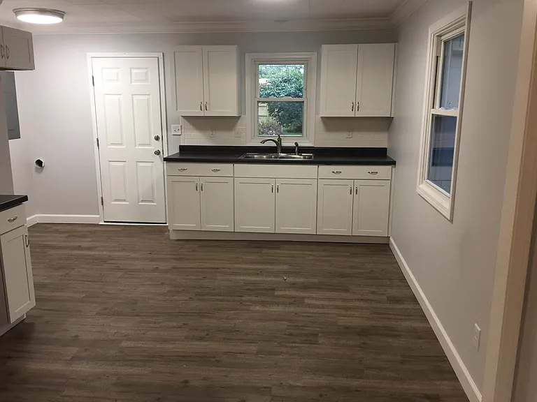 3409 S 3rd St — Photo 6