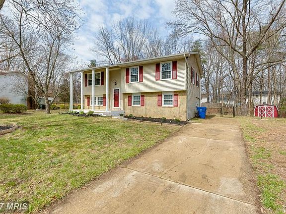 2nd image of 14 Amwich Ct