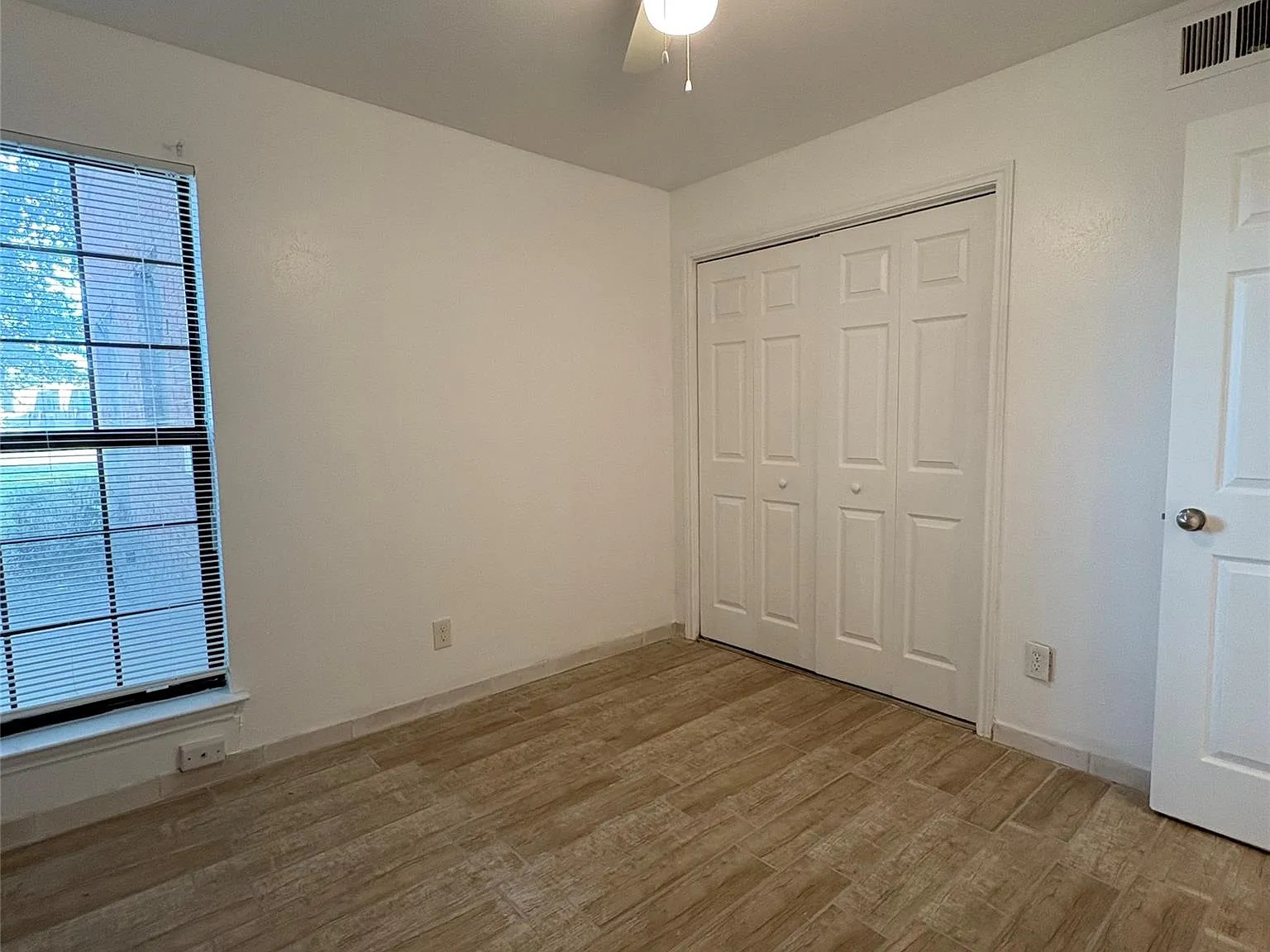 5913 Lake Hubbard Pkwy — Photo 4