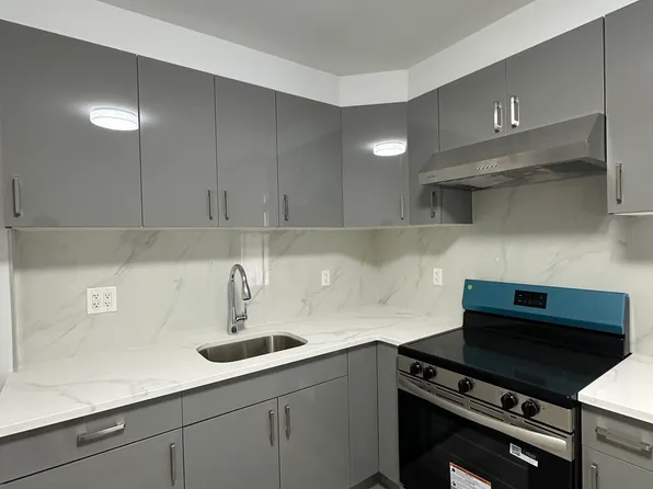 16511 Jewel Ave #2, Fresh Meadows, NY 11365