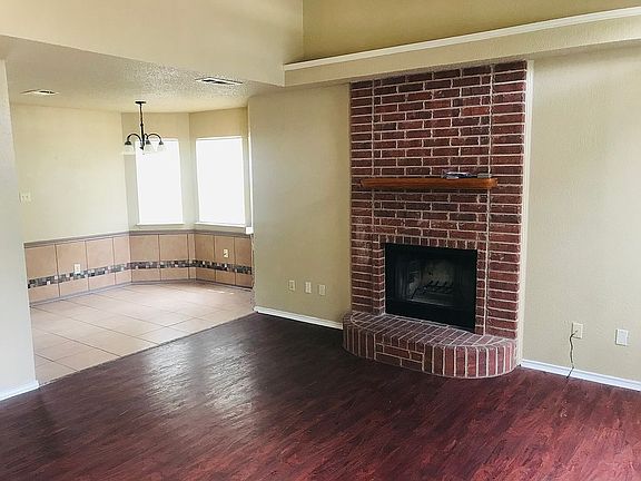 5th image of 2702 Starling Dr