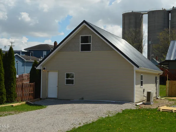 205 Archer Dr, Antwerp, OH 45813