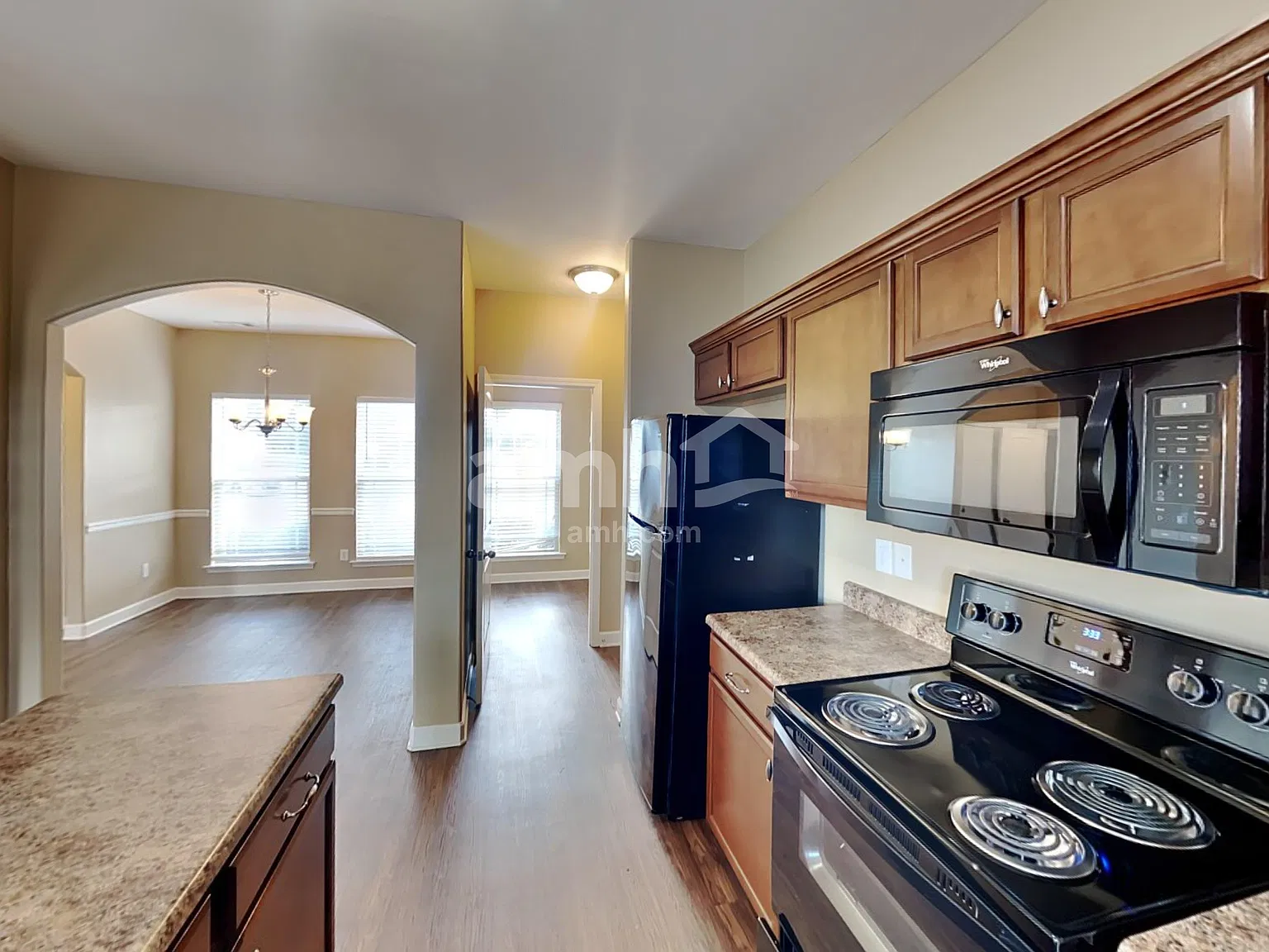 3 bed, 2.5 bath, 1720 sqft, $2,190 — Photo 4