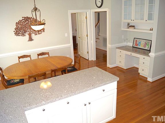 5th image of 105 Grand Oak Dr