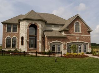 172 Amherst Cir, Oswego, IL 60543