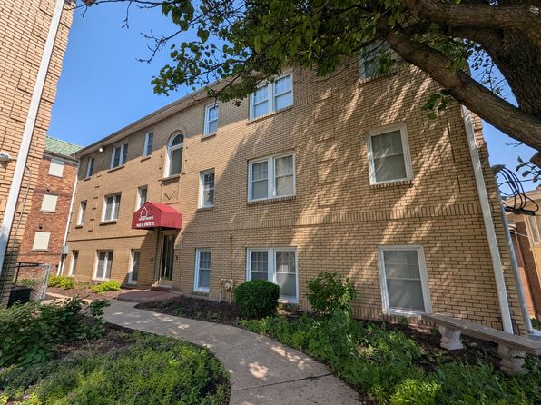 1422 E State St #4