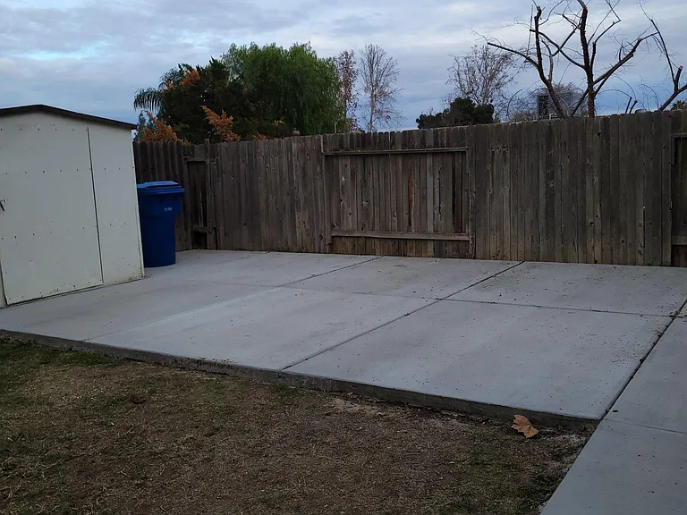 213 Universe Ave — Photo 3