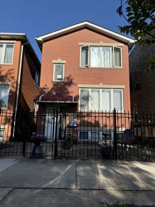 3714 S Hermitage Ave, Chicago, IL, 60609