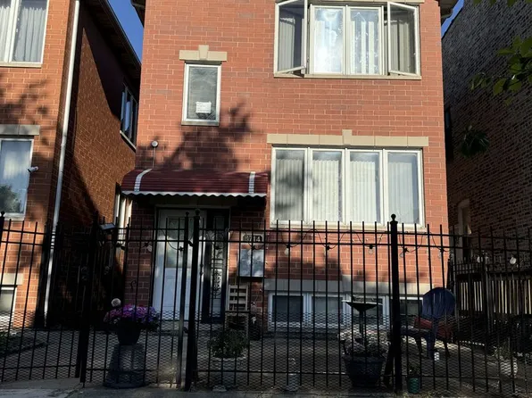 3714 S Hermitage Ave, Chicago, IL 60609