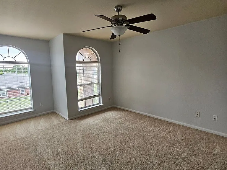 330 Canoe Dr — Photo 18